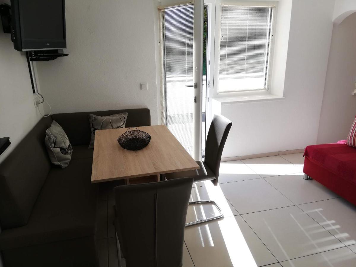 Ferienwohnung Leitner Grins エクステリア 写真